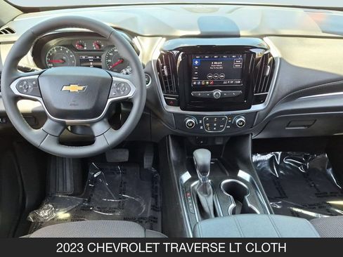 Used 2023 Chevrolet Traverse LT FWD image 13