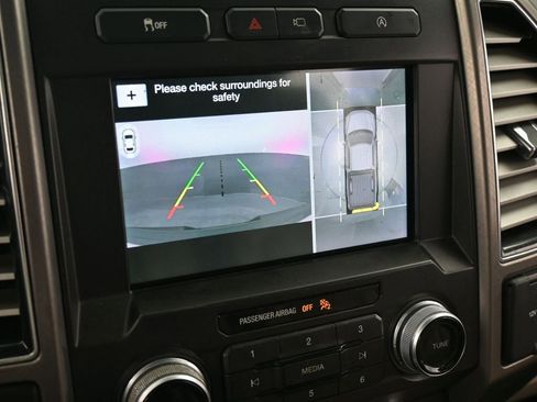 Used 2019 Ford F150 Limited w/ Trailer Tow Package image 27