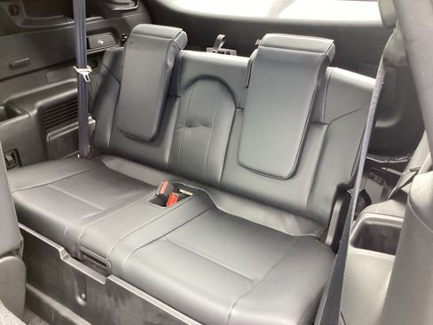 Used 2023 Mitsubishi Outlander SE image 15