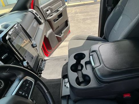 Used 2024 RAM 2500 Big Horn w/ Night Edition AWD/4WD image 24