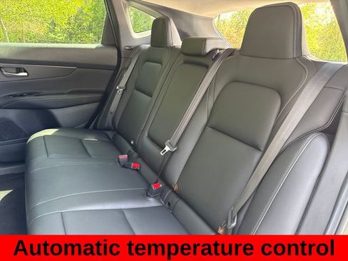Used 2025 Nissan Murano SV AWD/4WD image 23