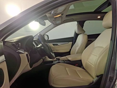 Used 2019 INFINITI QX50 Luxe w/ Navigation Package FWD image 15