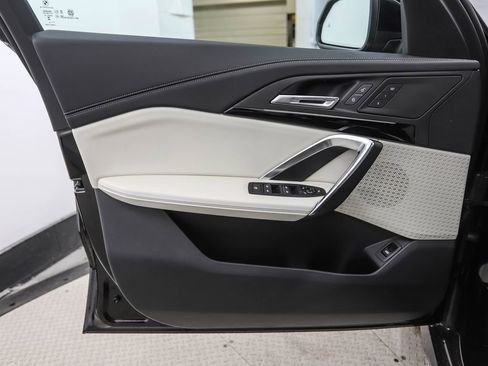 New 2026 BMW X1 xDrive28i AWD/4WD image 9