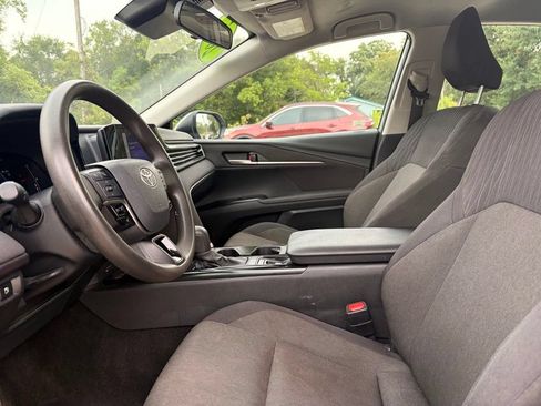 Used 2025 Toyota Camry LE FWD image 11