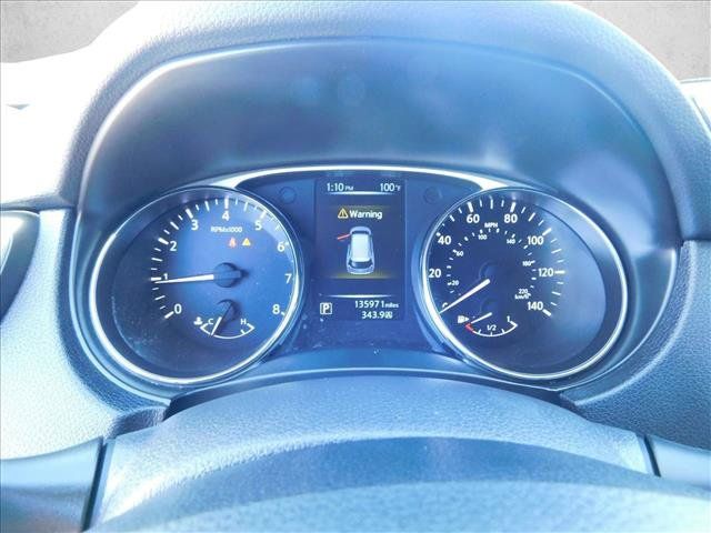 Used 2015 Nissan Rogue S FWD image 17