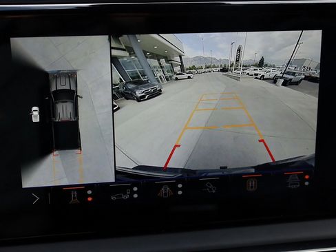 Used 2025 GMC Sierra 2500 AT4X image 17