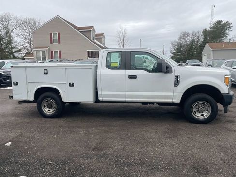 Used 2017 Ford F250 XL image 4