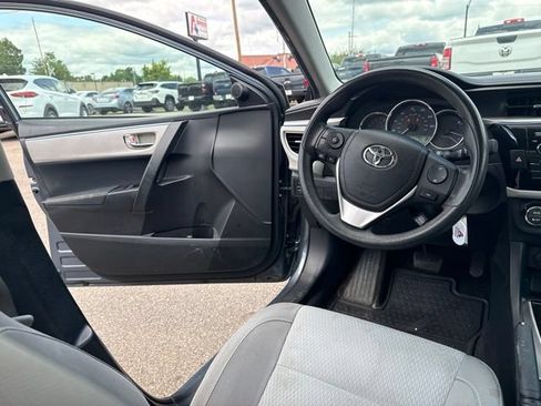 Used 2016 Toyota Corolla LE FWD image 15
