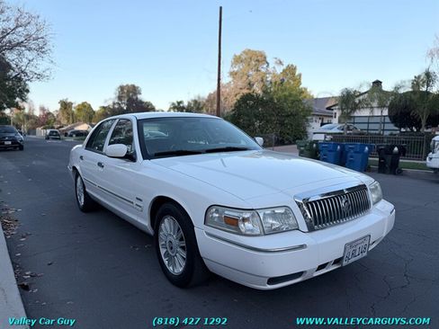 Used 2010 Mercury Grand Marquis LS image 3