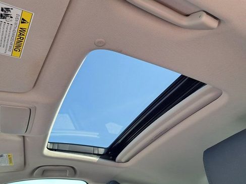 Used 2021 Honda Accord Touring image 23