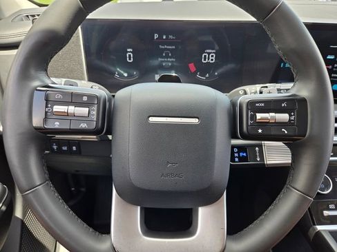 Used 2025 Hyundai Santa Fe SEL FWD image 30