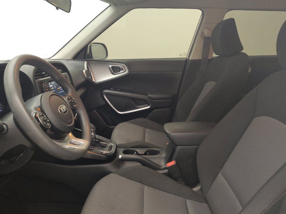 Used 2021 Kia Soul LX FWD image 17