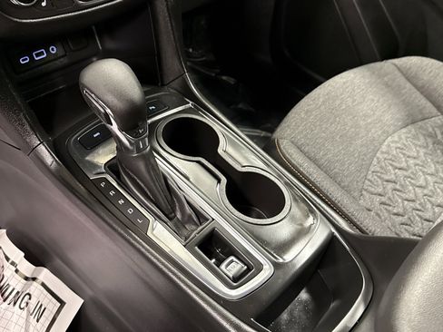 Used 2023 Chevrolet Equinox LT image 13