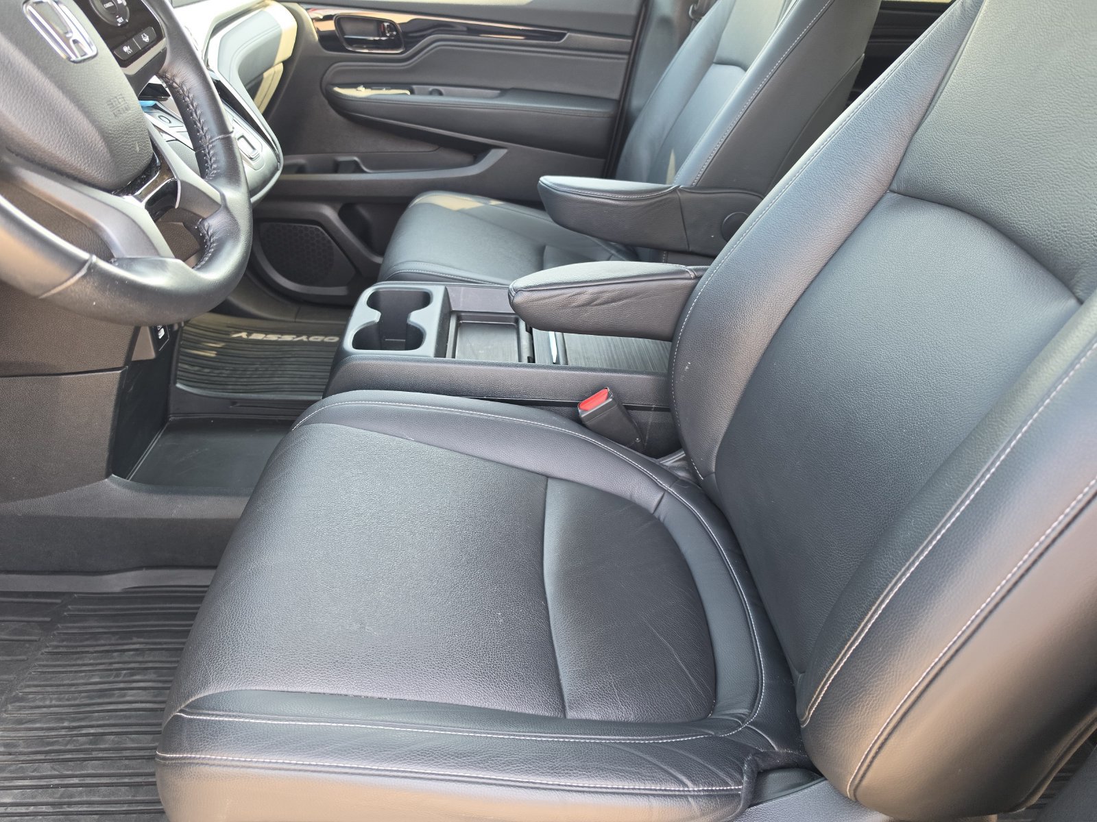 Used 2023 Honda Odyssey Touring image 12