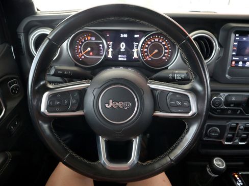 Used 2020 Jeep Gladiator Overland w/ Trailer Tow Package image 26