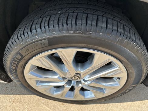 Used 2021 Toyota Highlander Limited image 20