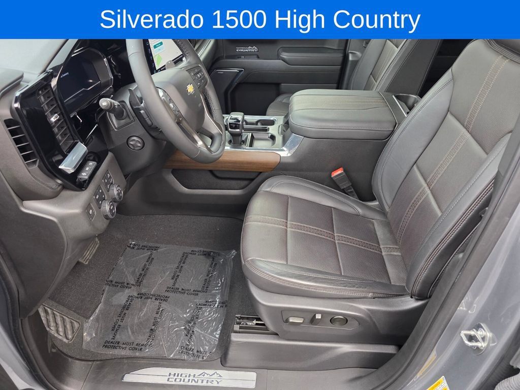 Used 2023 Chevrolet Silverado 1500 High Country w/ Technology Package AWD/4WD image 9
