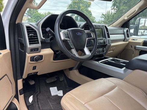 Used 2020 Ford F350 Lariat w/ Chrome Package AWD/4WD image 5