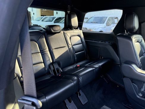 Used 2019 Lincoln Navigator Reserve AWD/4WD image 16