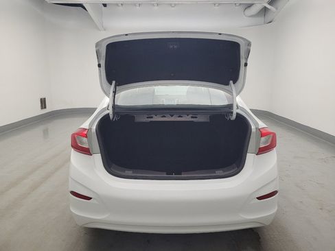 Used 2017 Chevrolet Cruze LS FWD image 29