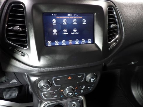 Used 2021 Jeep Compass Latitude AWD/4WD image 15