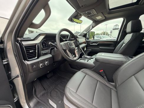 New 2026 GMC Sierra 3500 Denali w/ Denali Reserve Package AWD/4WD image 10
