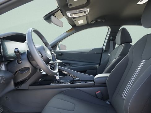 Certified 2025 Hyundai Elantra SEL FWD image 23