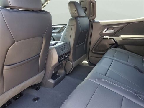 New 2025 Chevrolet Silverado EV LT image 9