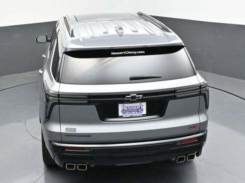 Used 2024 Chevrolet Traverse RS FWD image 54