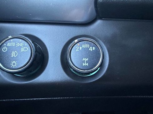 Used 2017 Chevrolet Tahoe LT image 27