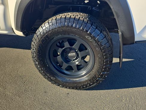 Certified 2023 Toyota Tacoma TRD Off-Road image 10