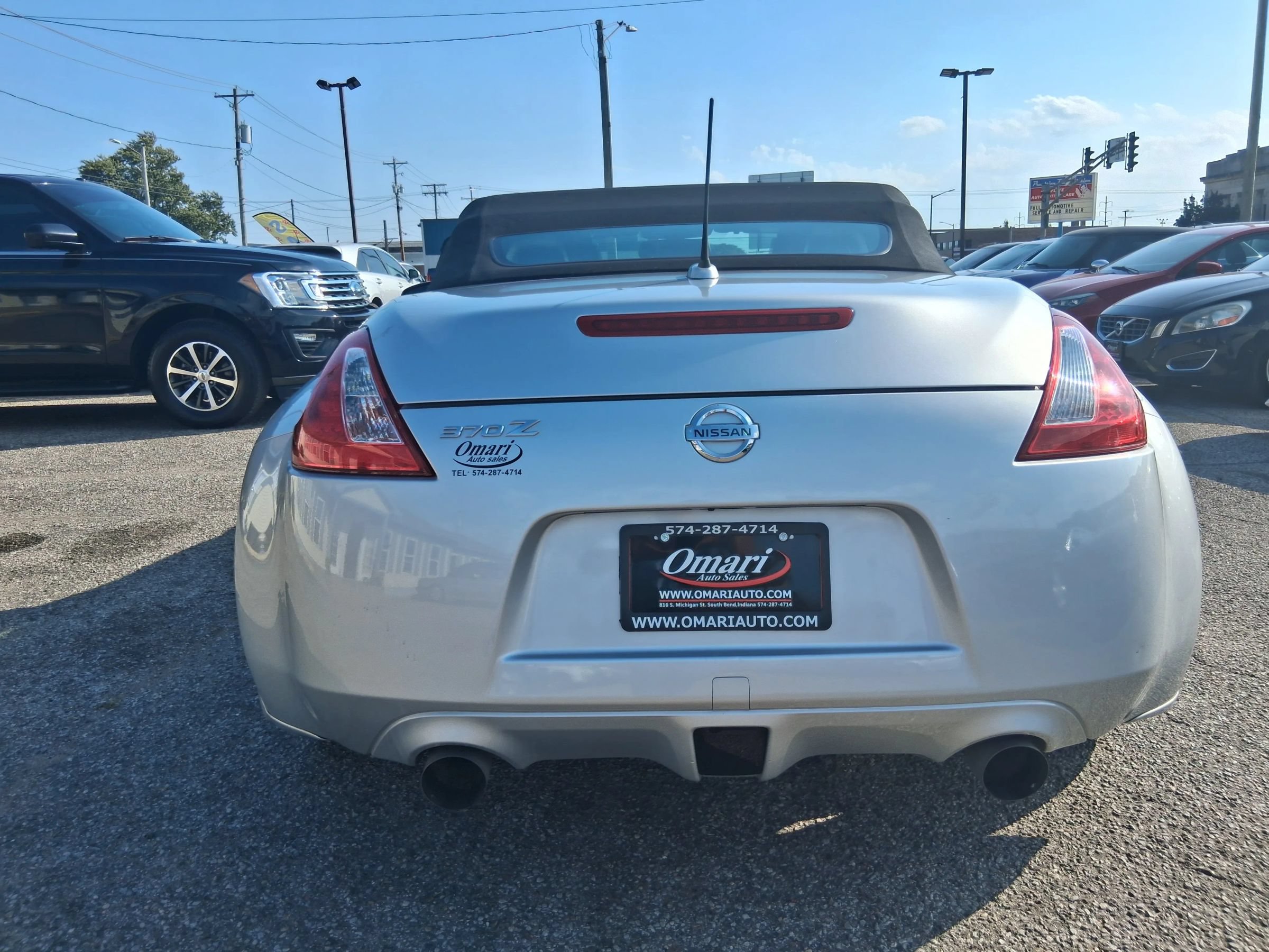 Used 2010 Nissan 370Z Touring w/ Sport Pkg RWD image 26