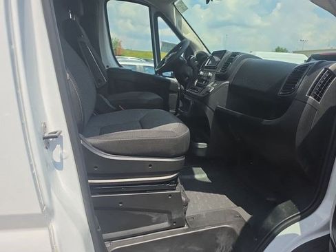 Used 2025 RAM ProMaster 2500 w/ U-Haul Equipment Group FWD image 8