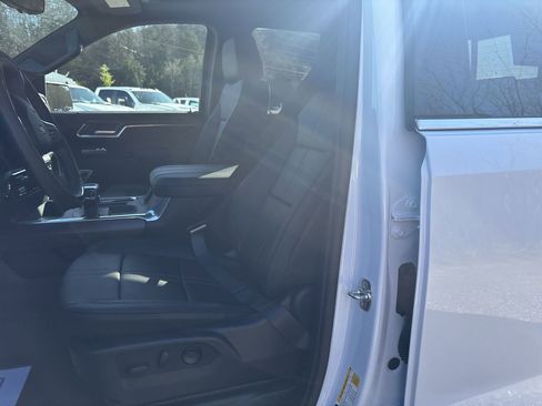New 2026 Chevrolet Silverado 1500 High Country AWD/4WD image 14