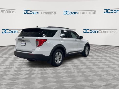 Used 2021 Ford Explorer XLT image 8