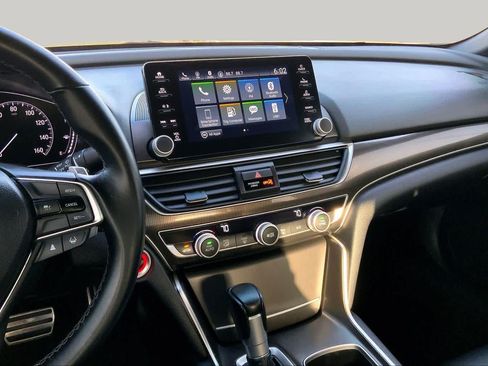 Used 2021 Honda Accord Sport image 7