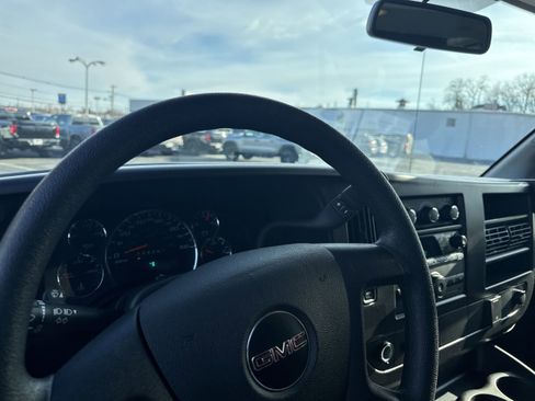 Used 2024 GMC Savana 2500 w/ Driver Convenience Package image 11