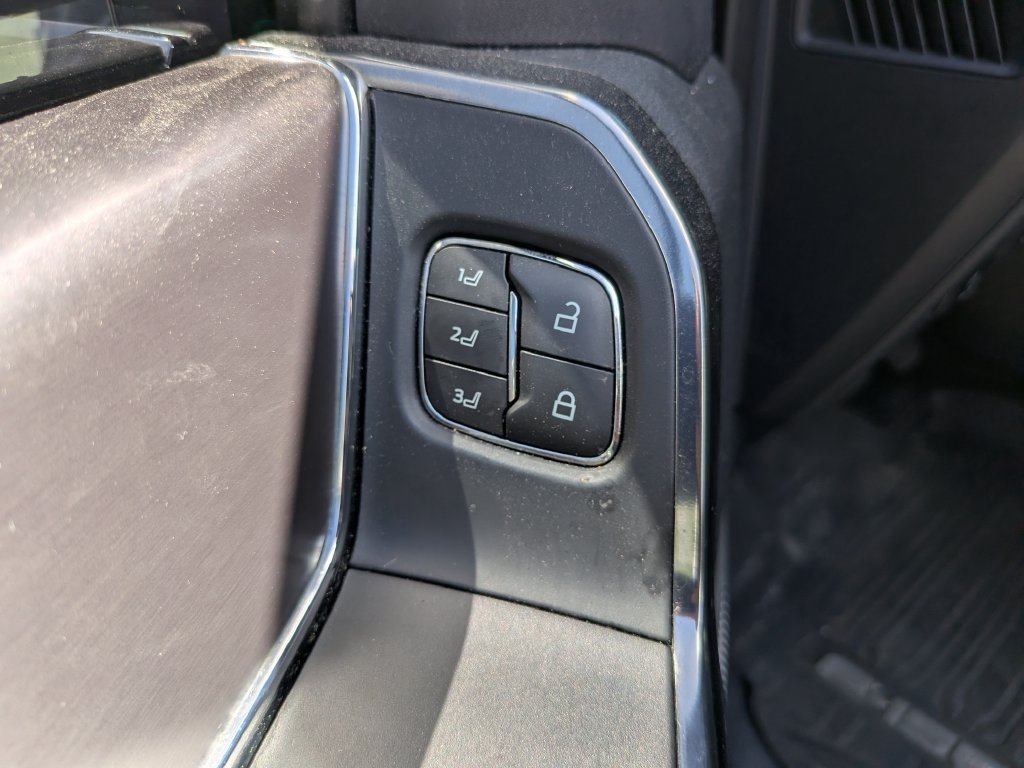 Used 2025 Ford F150 Platinum w/ Equipment Group 702A High AWD/4WD image 22