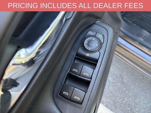 Used 2019 Chevrolet Equinox LT FWD image 24