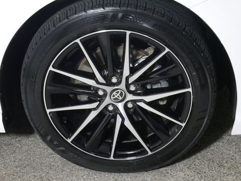 Used 2024 Toyota Camry SE FWD image 15