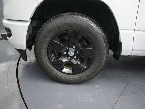 Used 2022 RAM 1500 Big Horn AWD/4WD image 14
