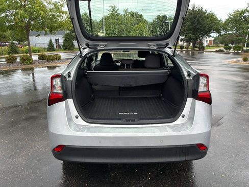 Used 2022 Toyota Prius LE FWD image 14