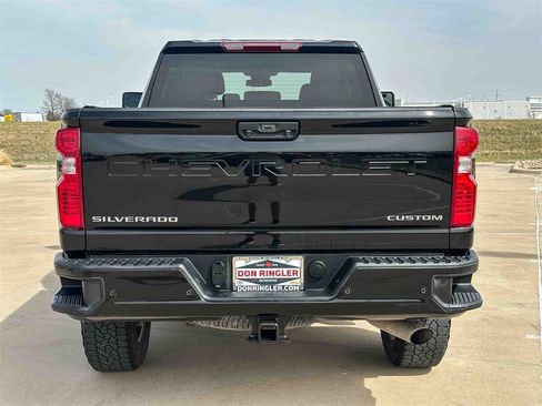 Certified 2024 Chevrolet Silverado 2500 Custom w/ Custom Value Package image 4
