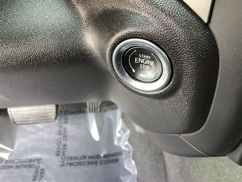 Certified 2025 Chevrolet Silverado 1500 Custom image 14