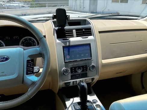 Used 2011 Ford Escape XLT w/ 203A Rapid Spec Order Code AWD/4WD image 15