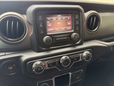 Certified 2021 Jeep Wrangler Sport AWD/4WD image 15