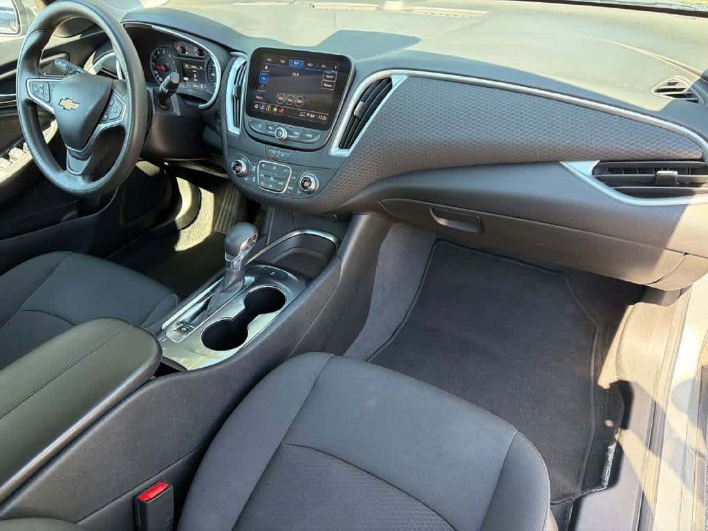 Used 2023 Chevrolet Malibu LT FWD image 13