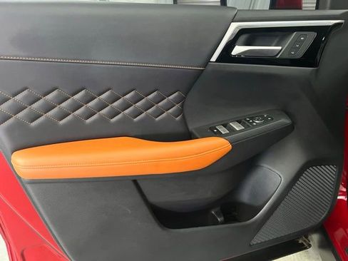 Used 2024 Mitsubishi Outlander SEL image 9