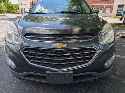 Used 2017 Chevrolet Equinox Premier w/ Enhanced Convenience Package FWD image 8