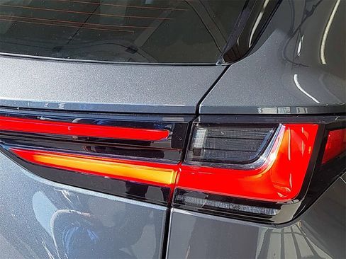 Used 2025 Lexus NX 350h AWD w/ Premium Package image 39